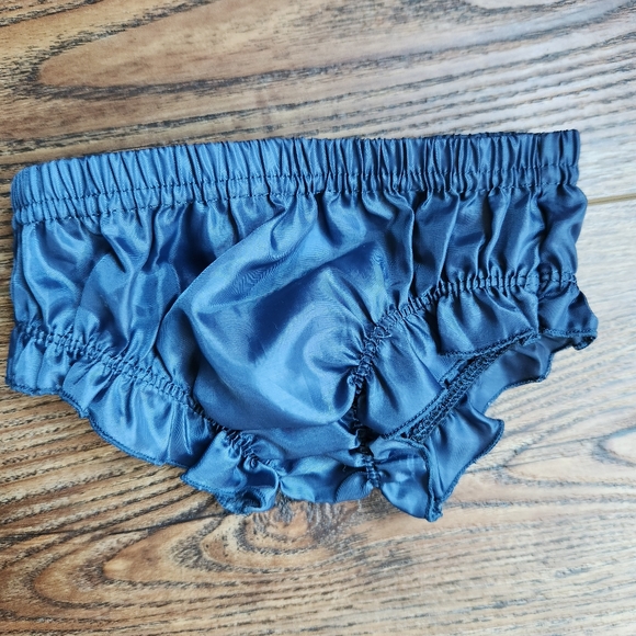 Navy blue ruffle and sparkling white baby dress size 3-6 months by Nauvette Baby - Picture 5 of 6